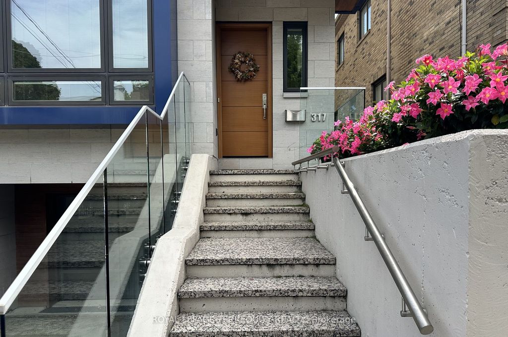 Photo of 317 Keewatin Avenue, Toronto, ON M4P 2A4 (MLS # C12410724)