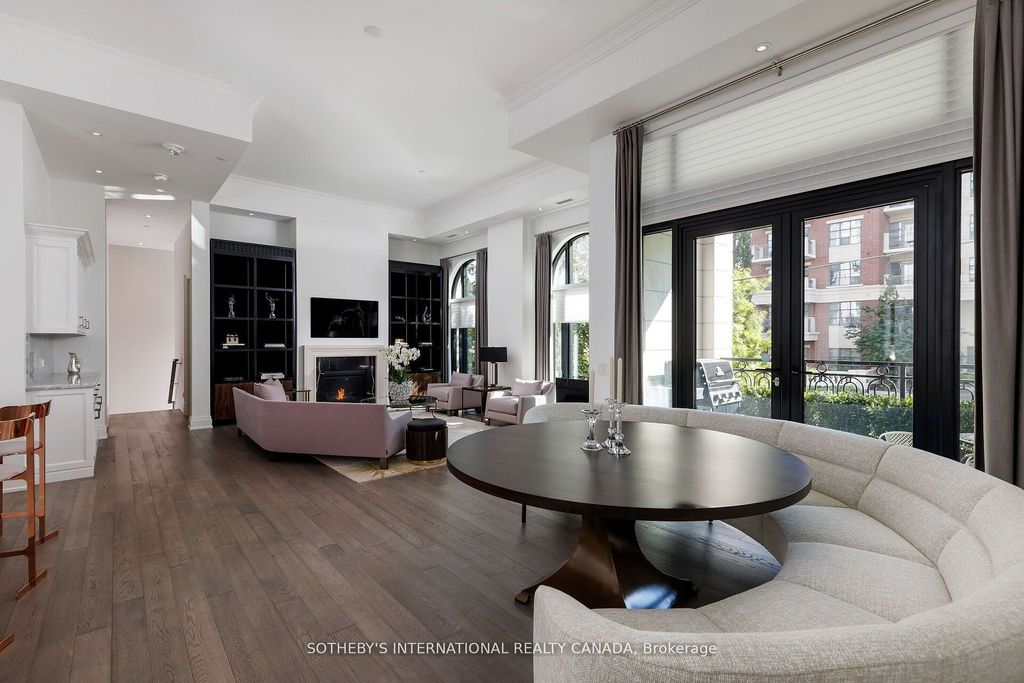 Photo of 4 The Kingsway N/A #TH 2, Toronto, ON M8X 2T1 (MLS # W13084852)