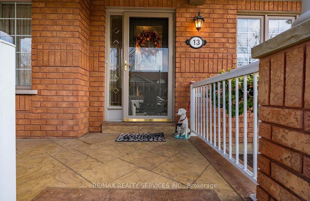 Photo of 13 Amberhill Trail #7, Brampton, ON L6R 2R7 (MLS # W12440215)