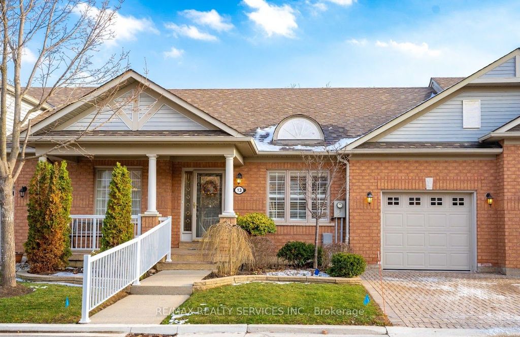 Photo of 13 Amberhill Trail #7, Brampton, ON L6R 2R7 (MLS # W12440215)