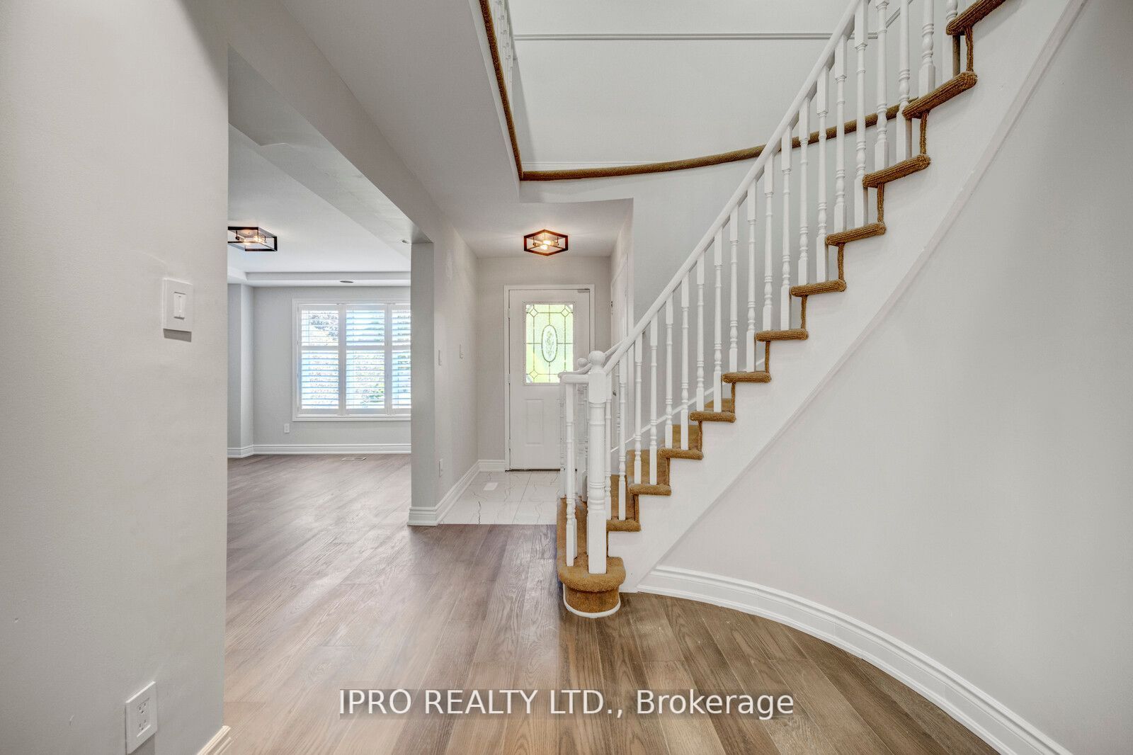 2062 Trillium Court