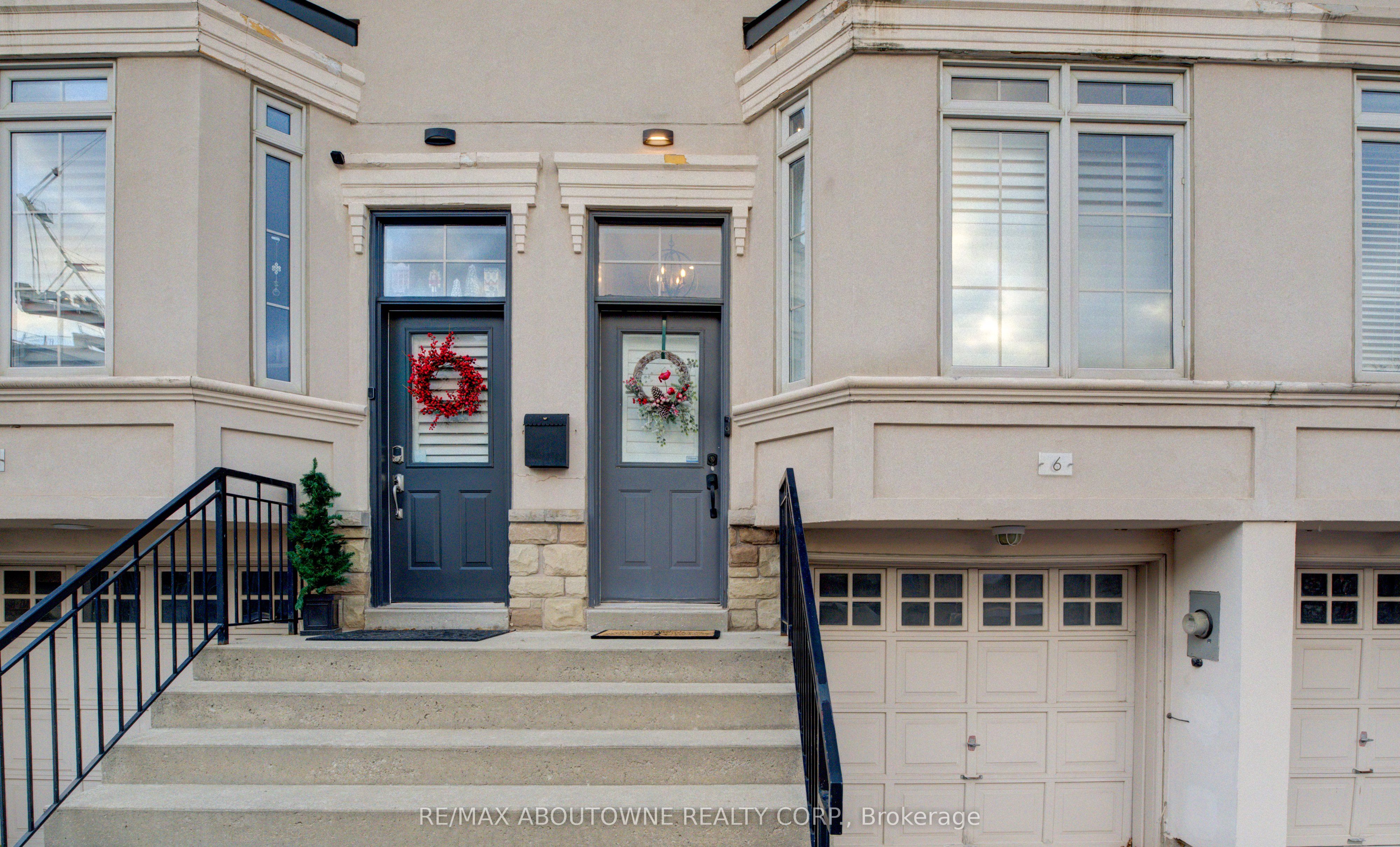 2351 Lakeshore Road 6