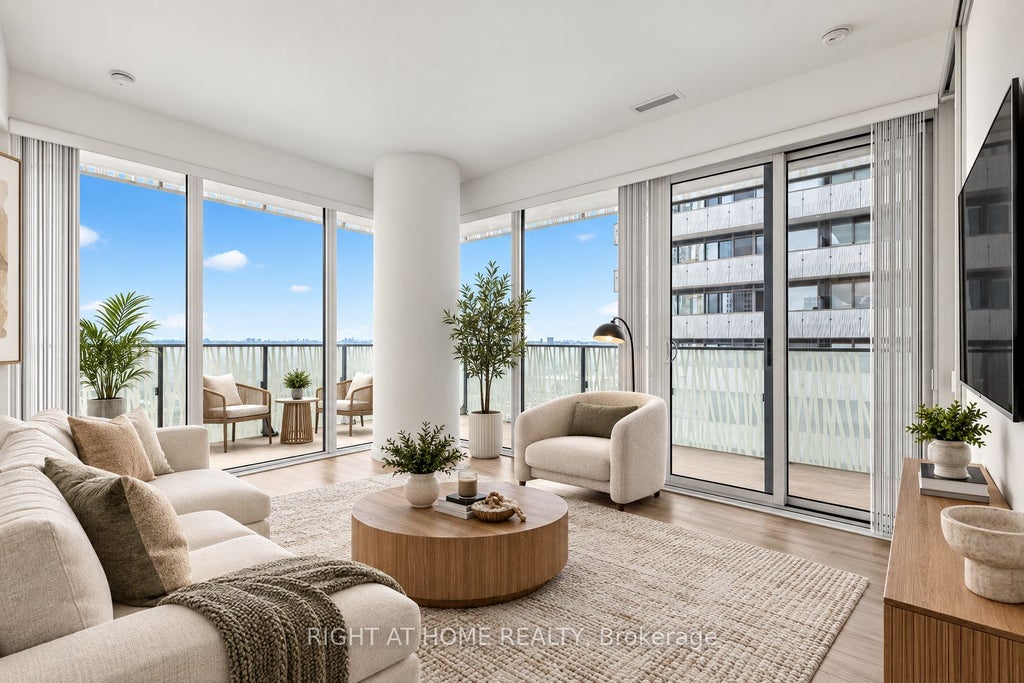 Photo of 42 Charles Street E #3408, Toronto, ON M4Y 0B7 (MLS # C13765616)