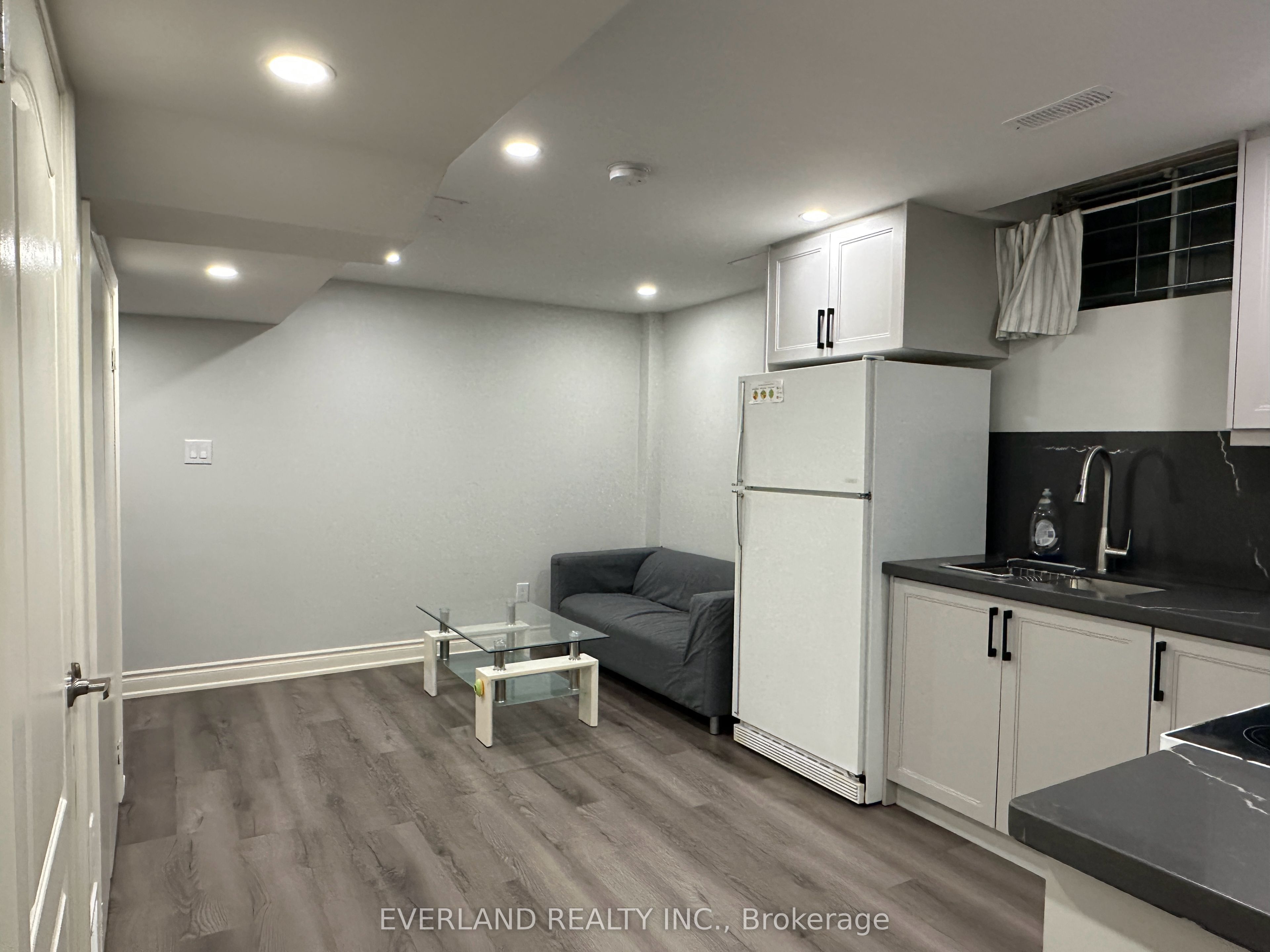 10 Damian Drive Bsmt B