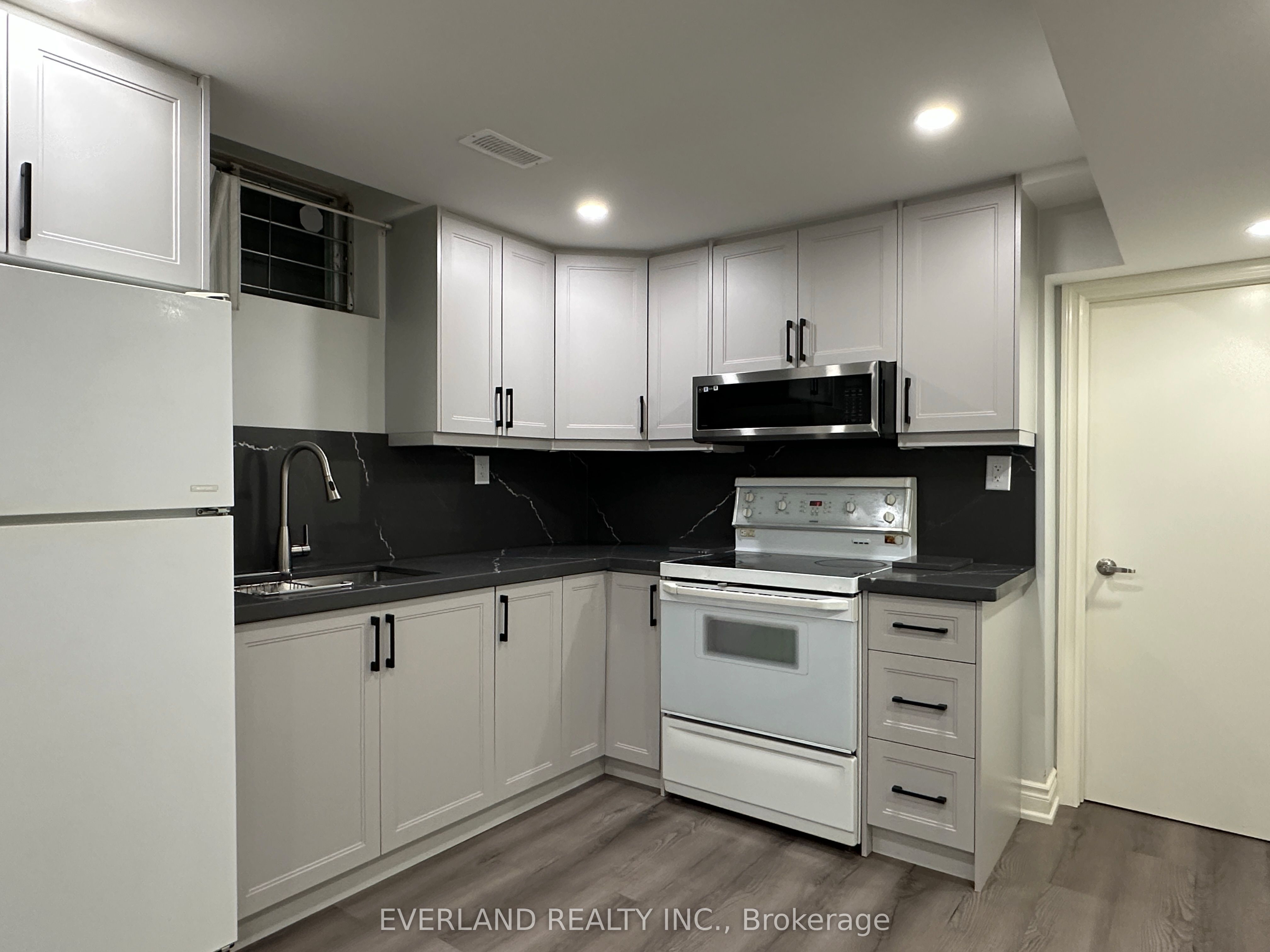 10 Damian Drive Bsmt B