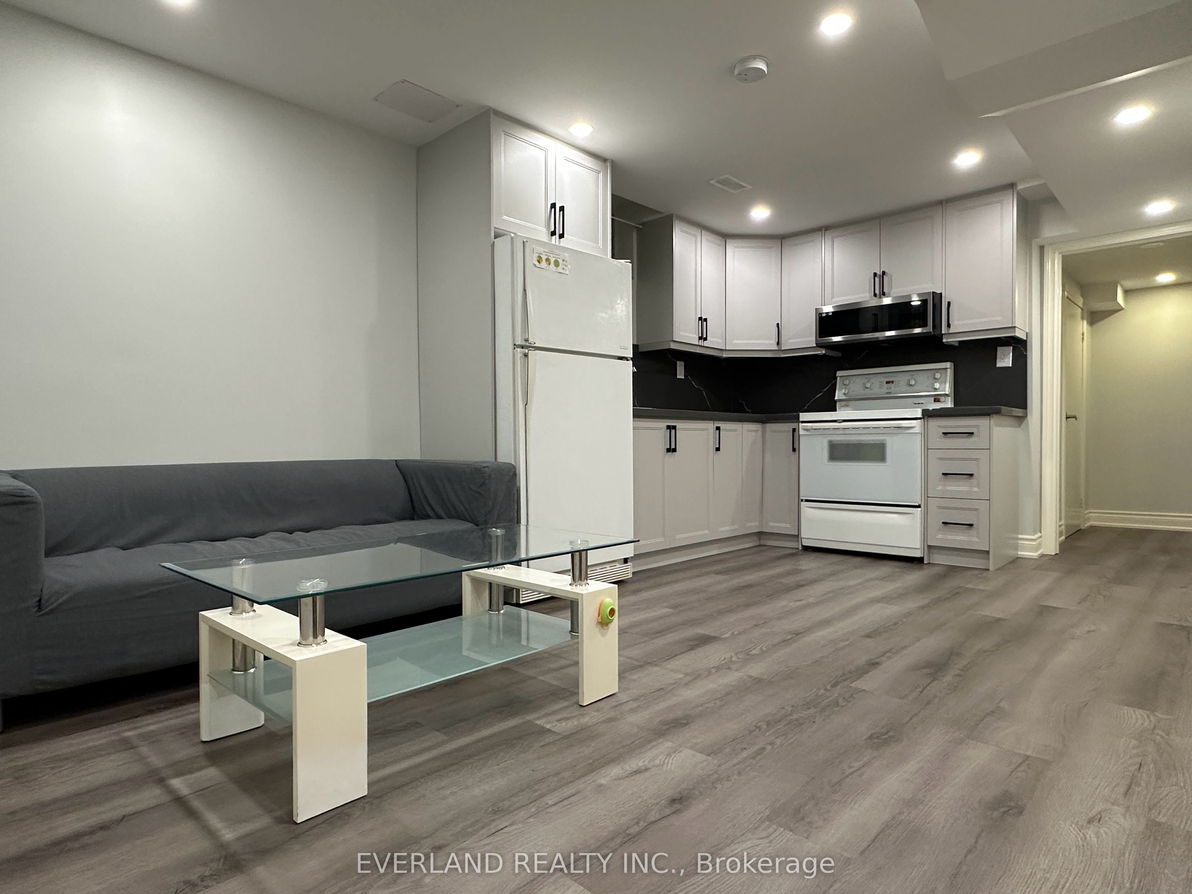 10 Damian Drive Bsmt B