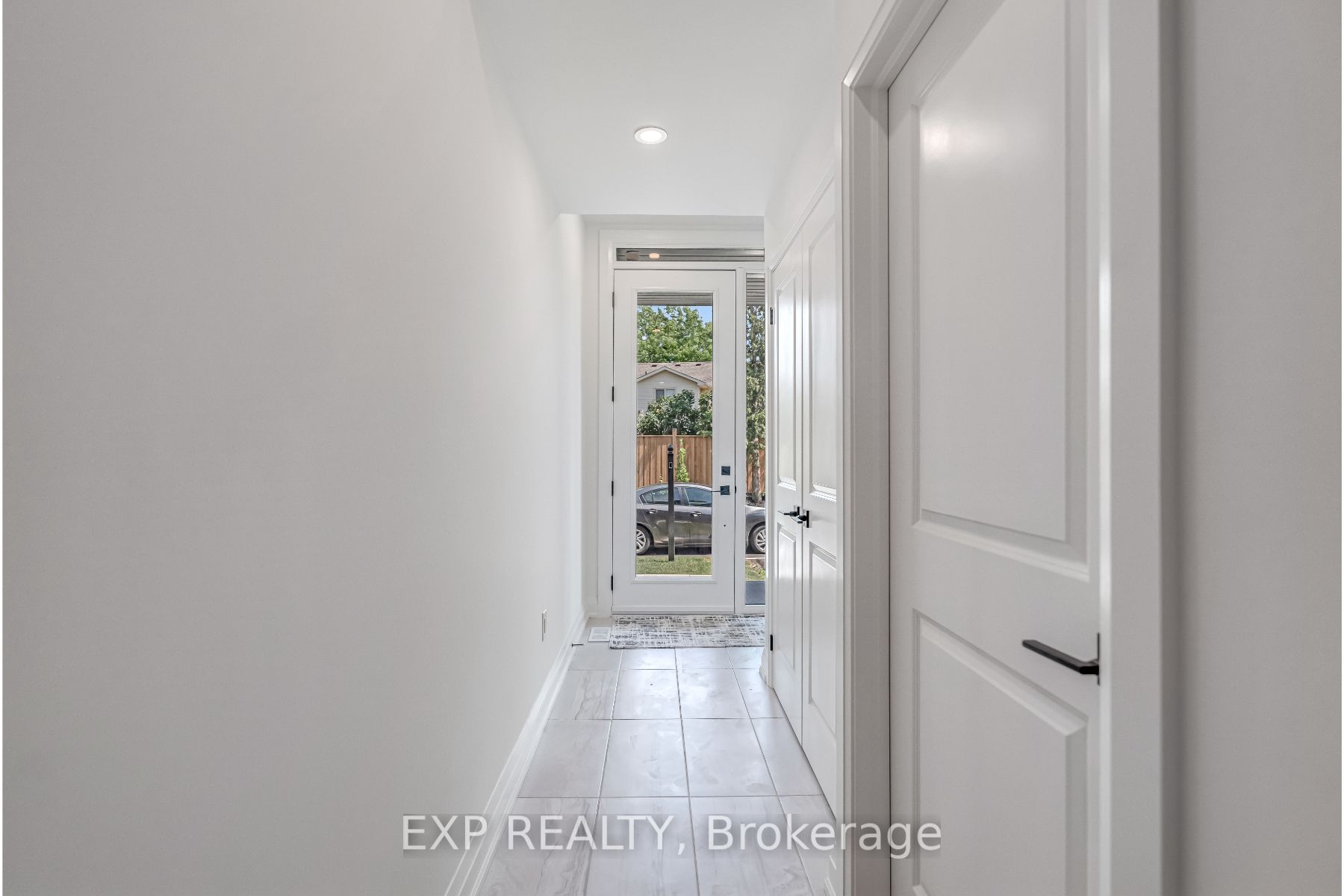 2154 Walkers Line 5