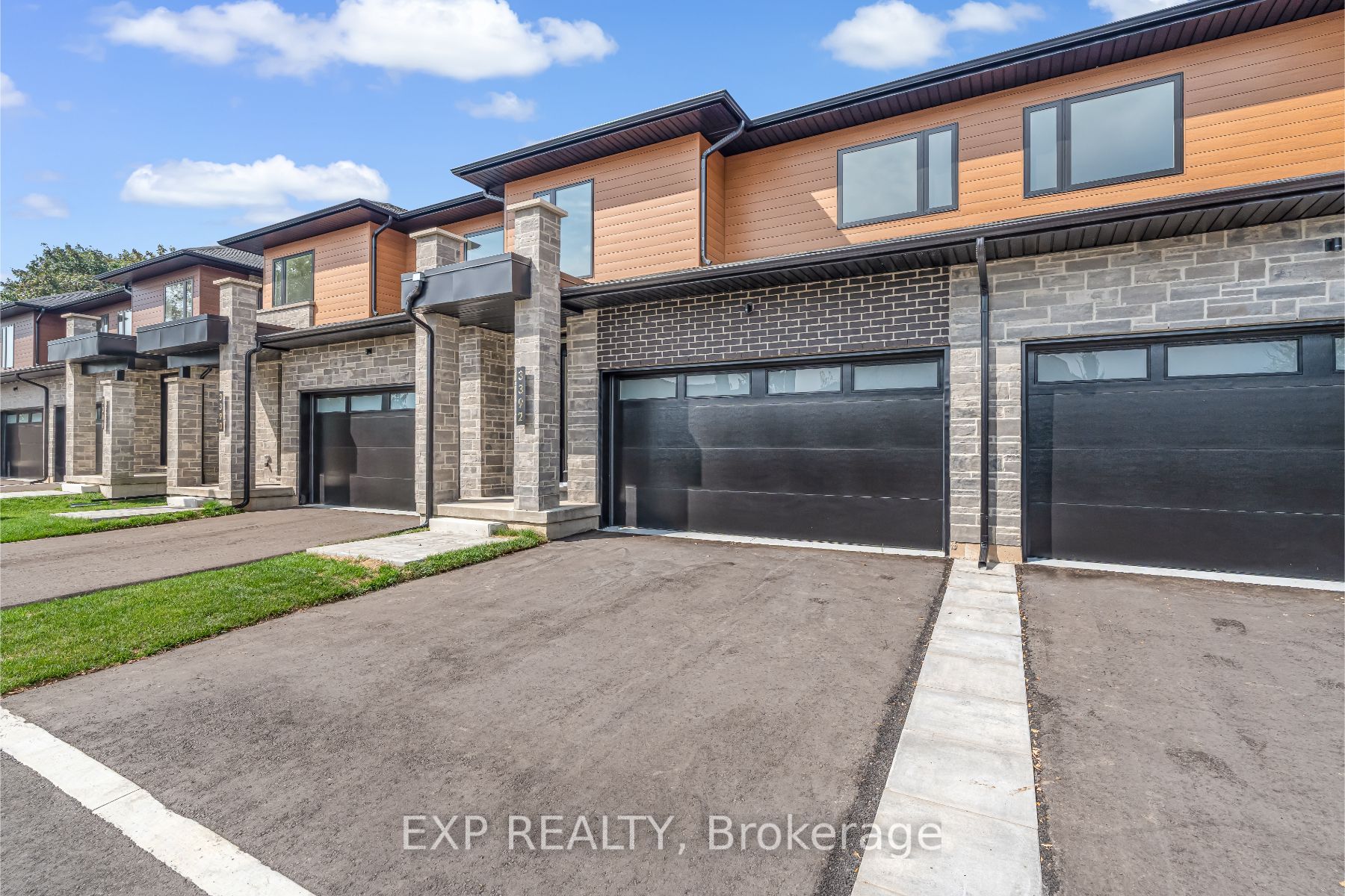 2154 Walkers Line 5