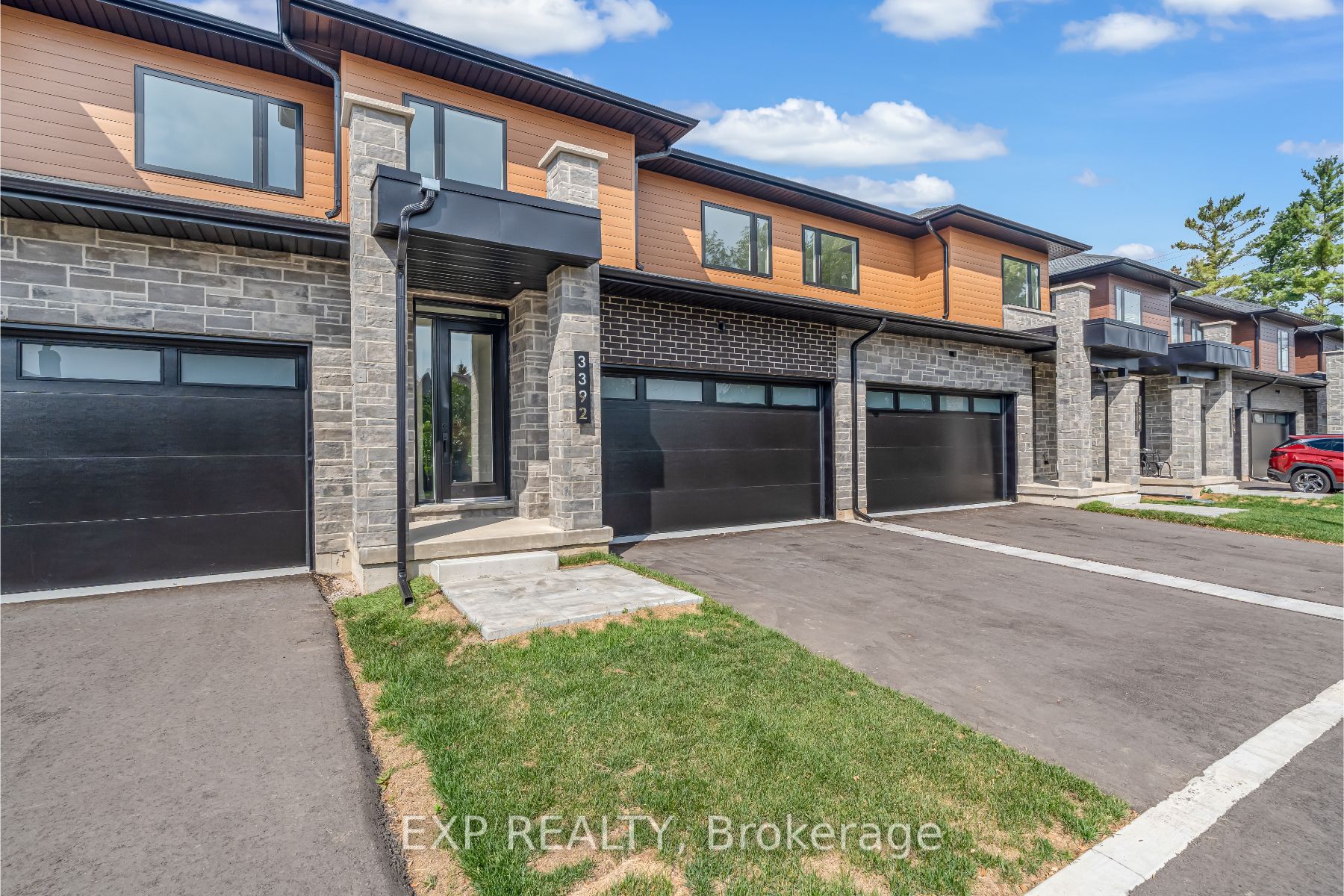 2154 Walkers Line 5