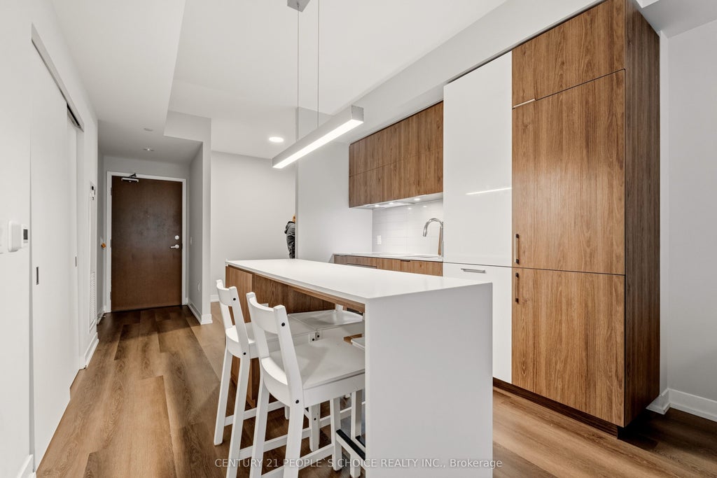 Photo of 15 Lower Jarvis Street #817, Toronto, ON M5E 1R7 (MLS # C14093108)