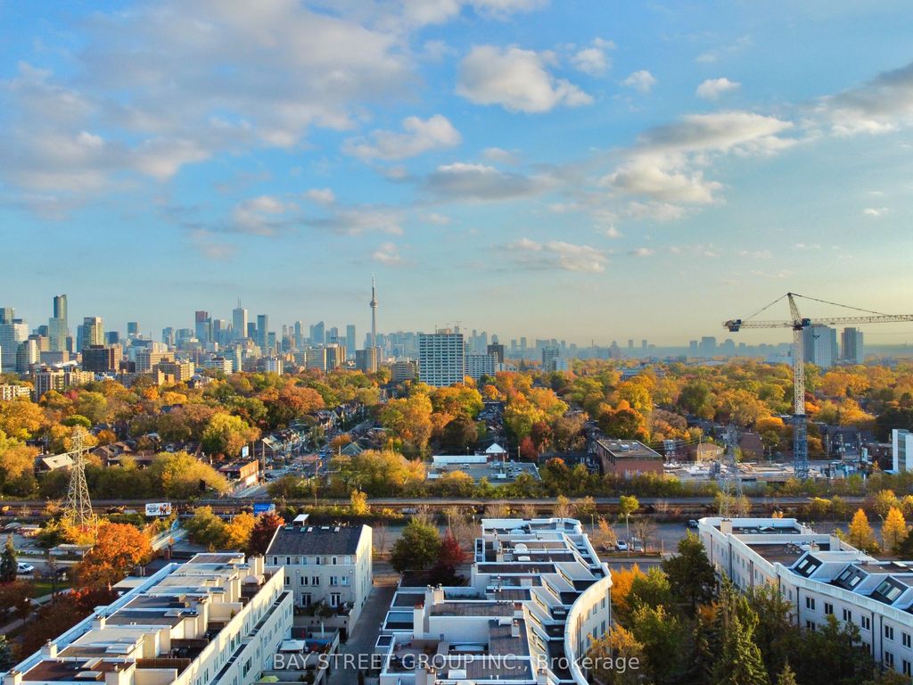 Photo of 529 Davenport Road, Toronto, ON M5R 3R5 (MLS # C12349064)