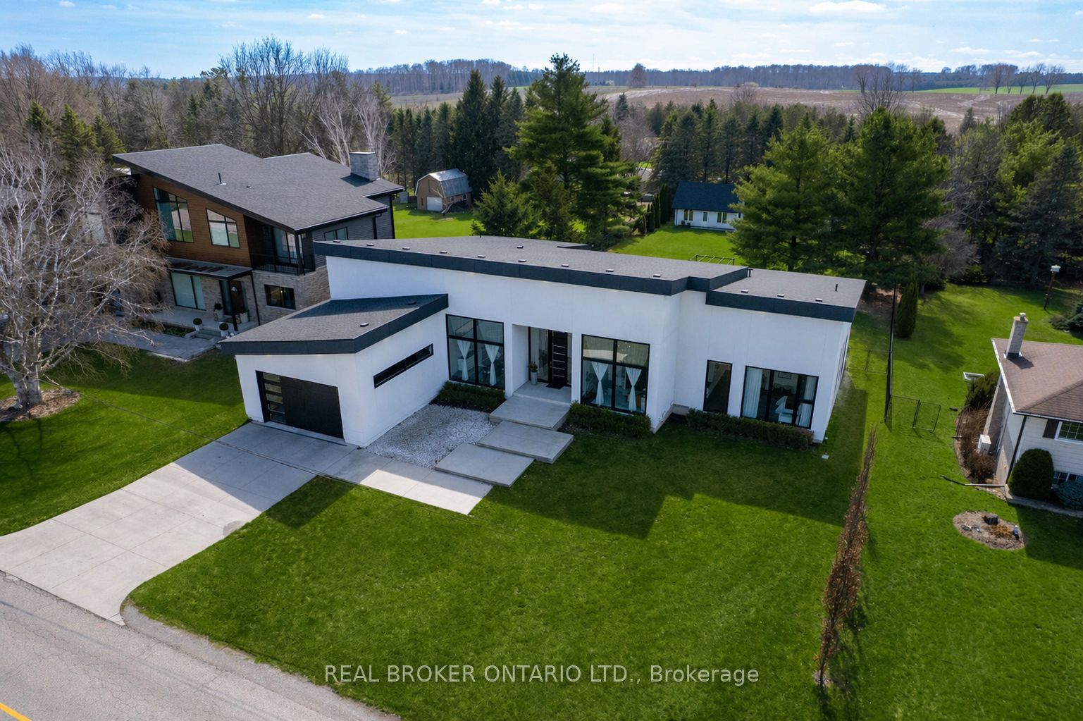 1448 MANNHEIM Road