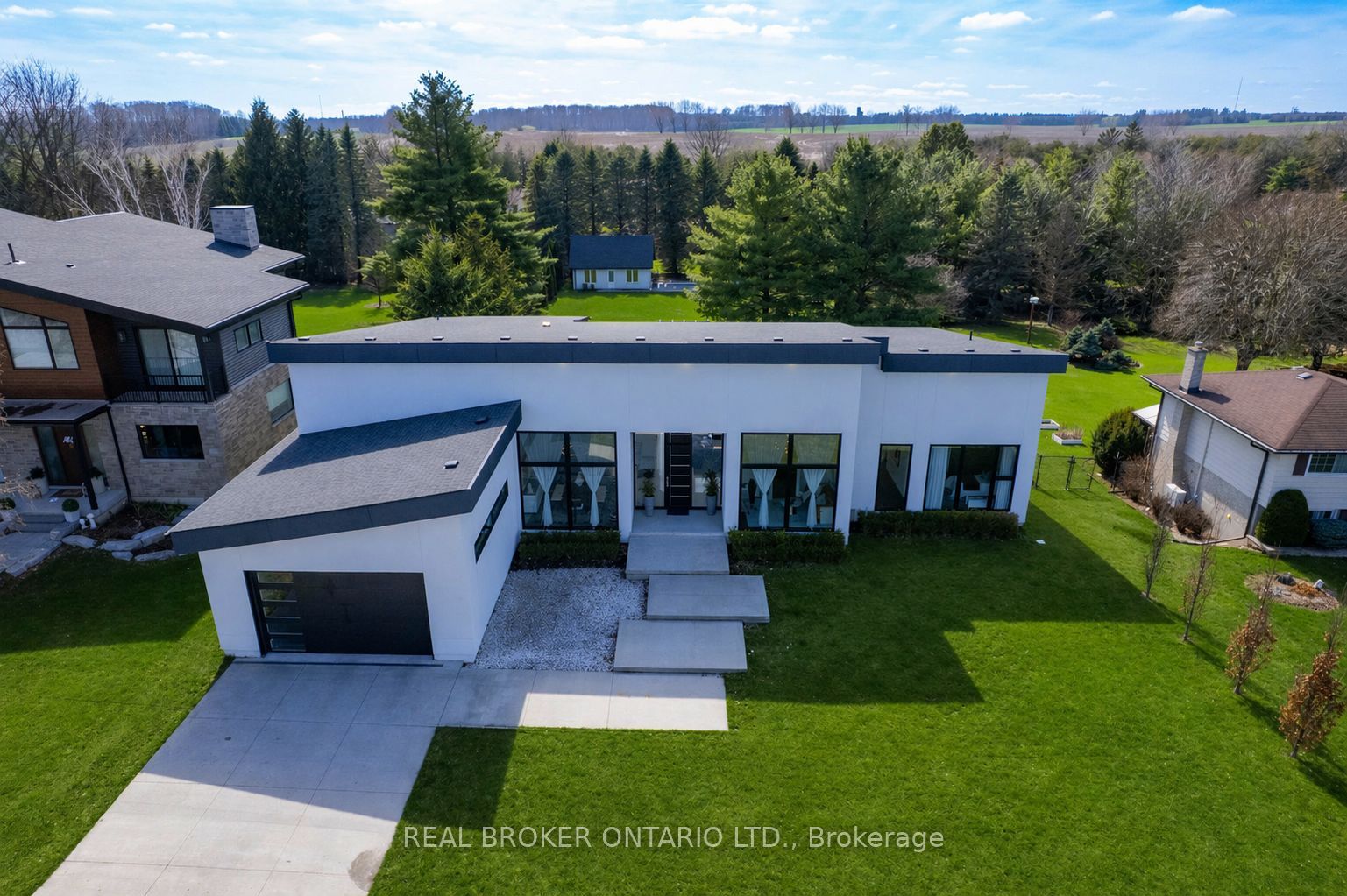 1448 MANNHEIM Road
