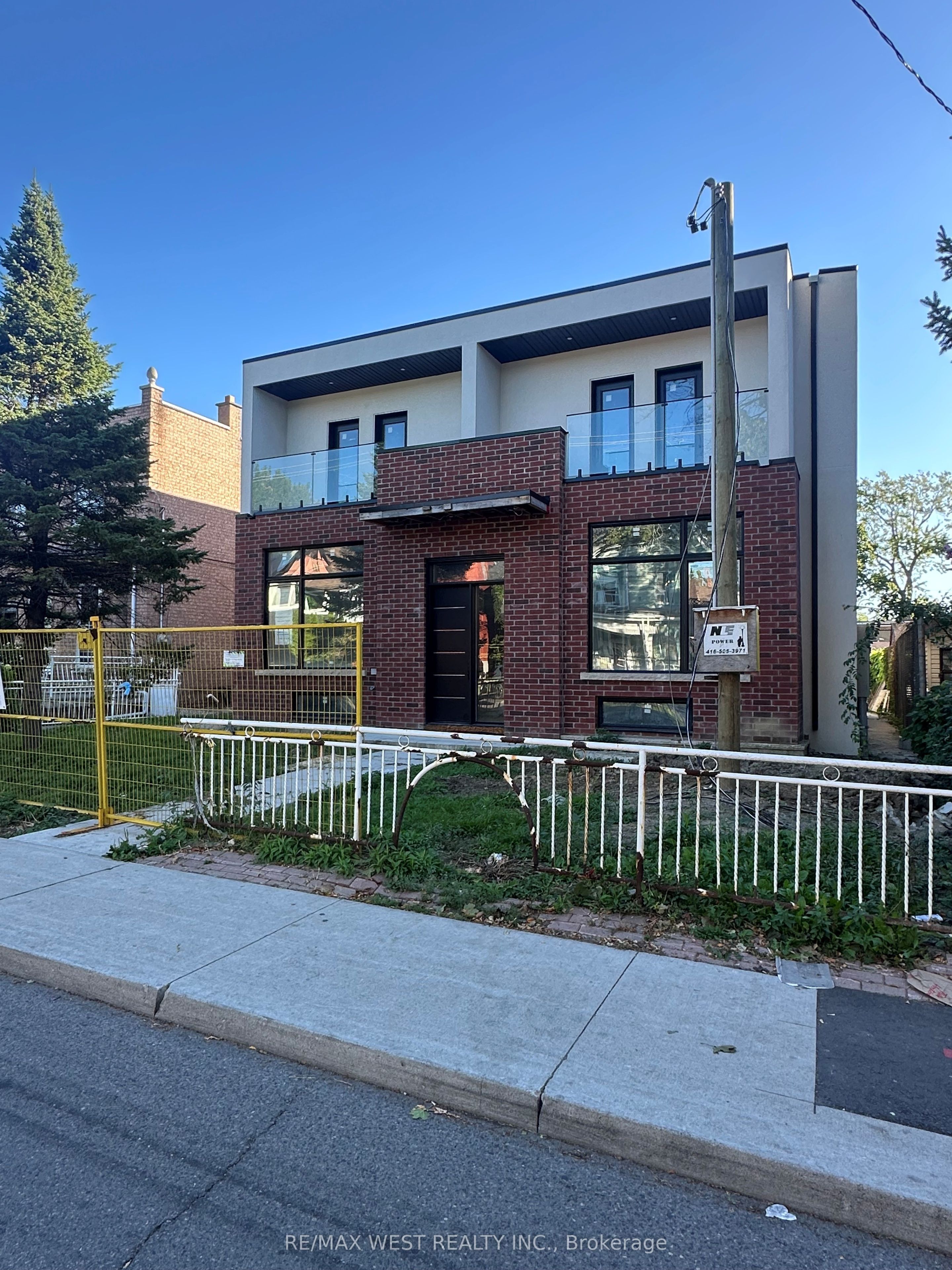 145 Dovercourt Road