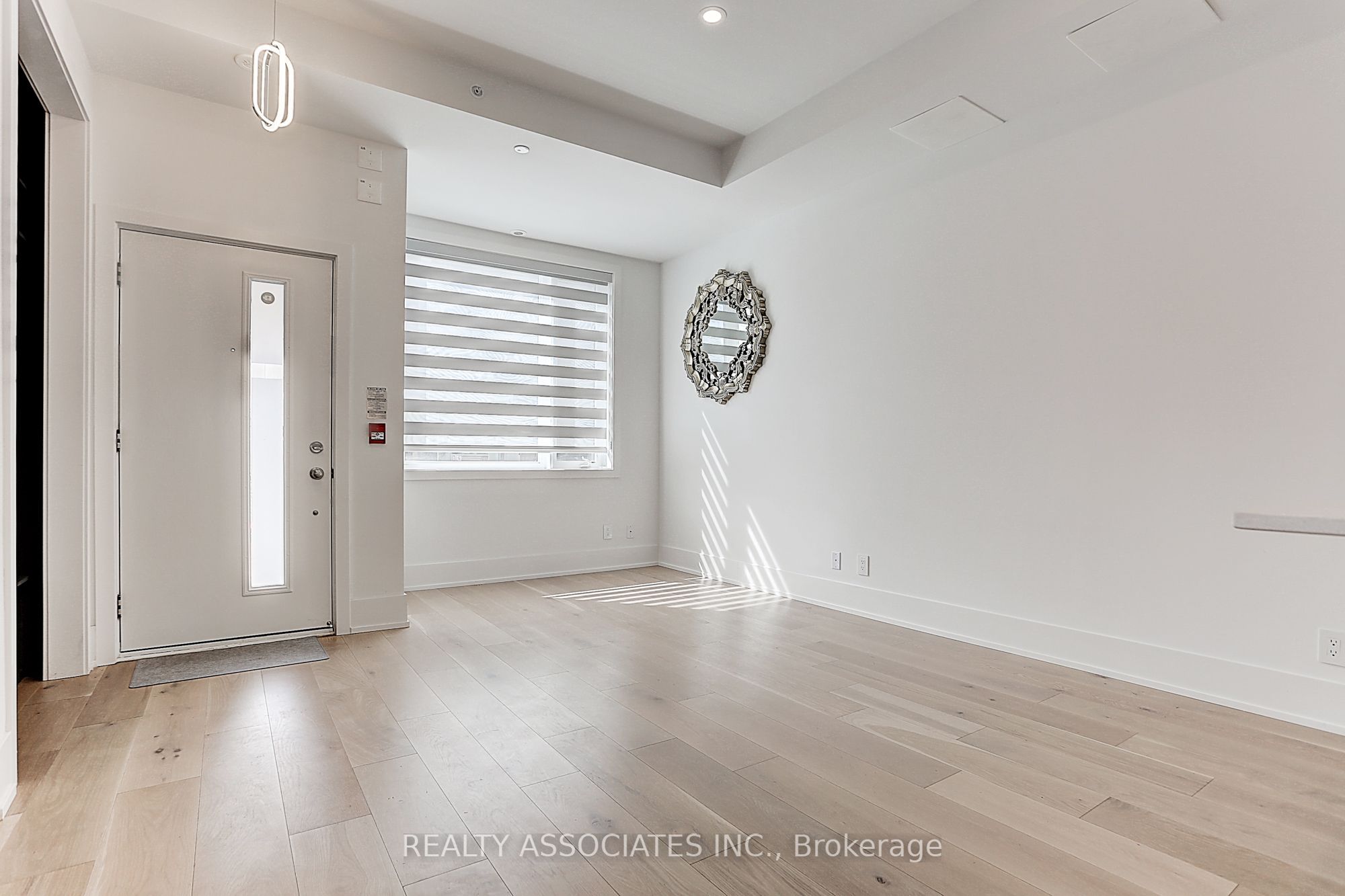 270 Davenport Road TH3