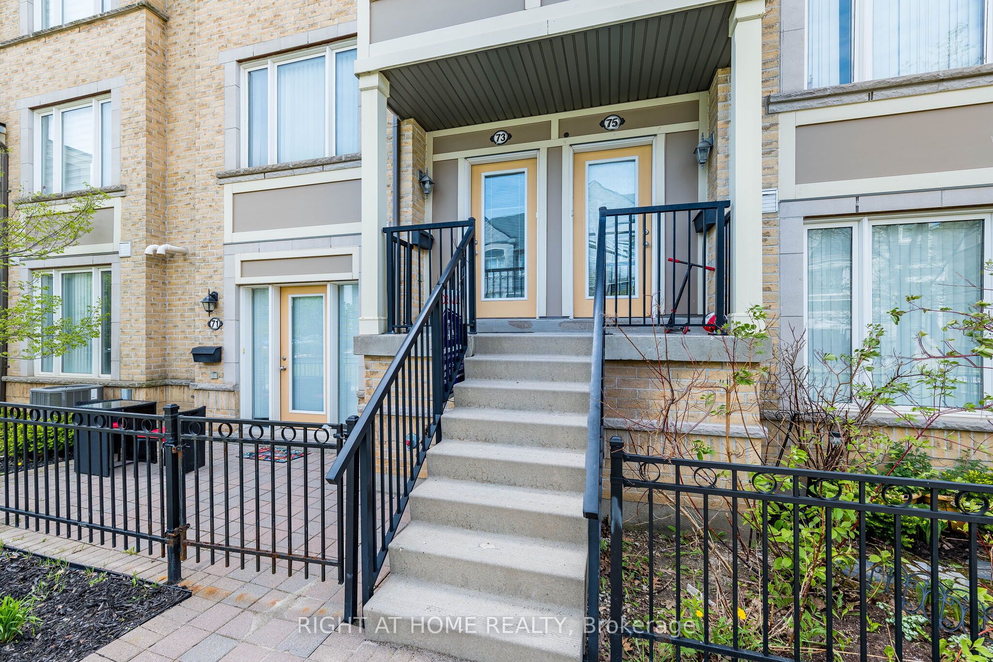 5650 Winston Churchill Boulevard W 73