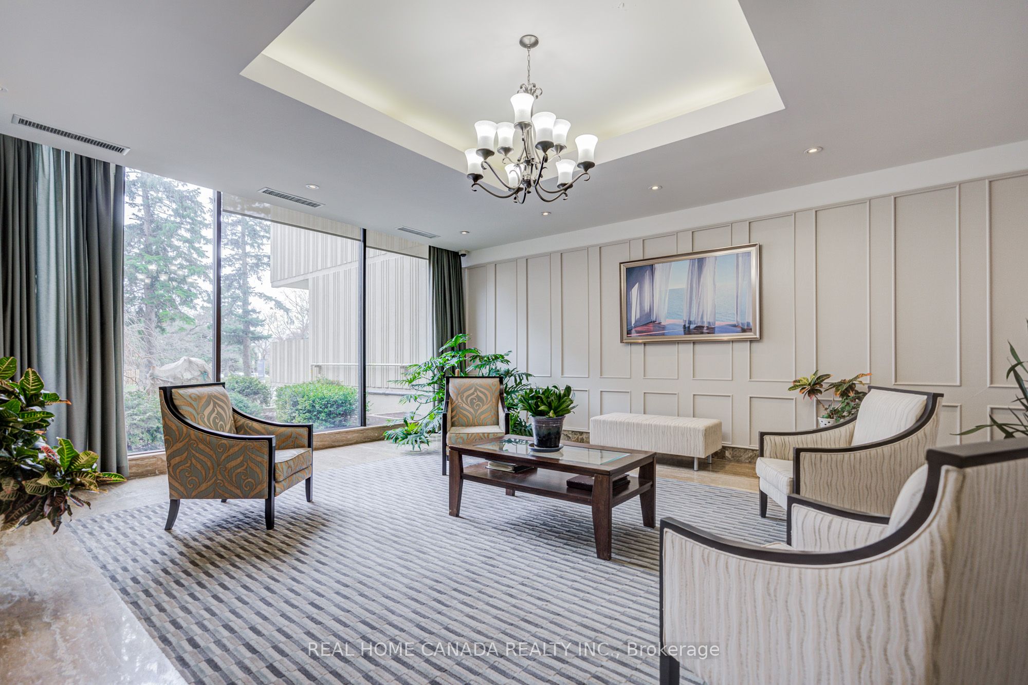 1359 White Oaks Boulevard 708