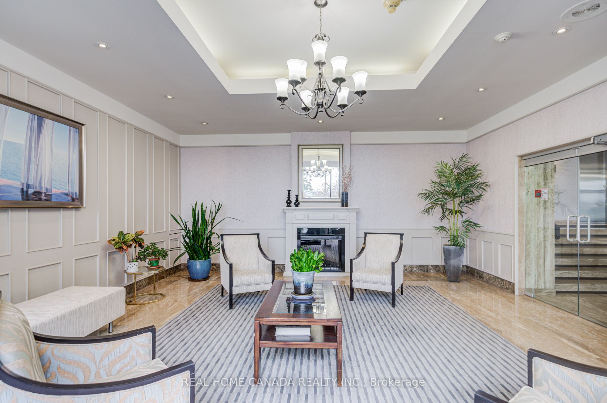 1359 White Oaks Boulevard 708