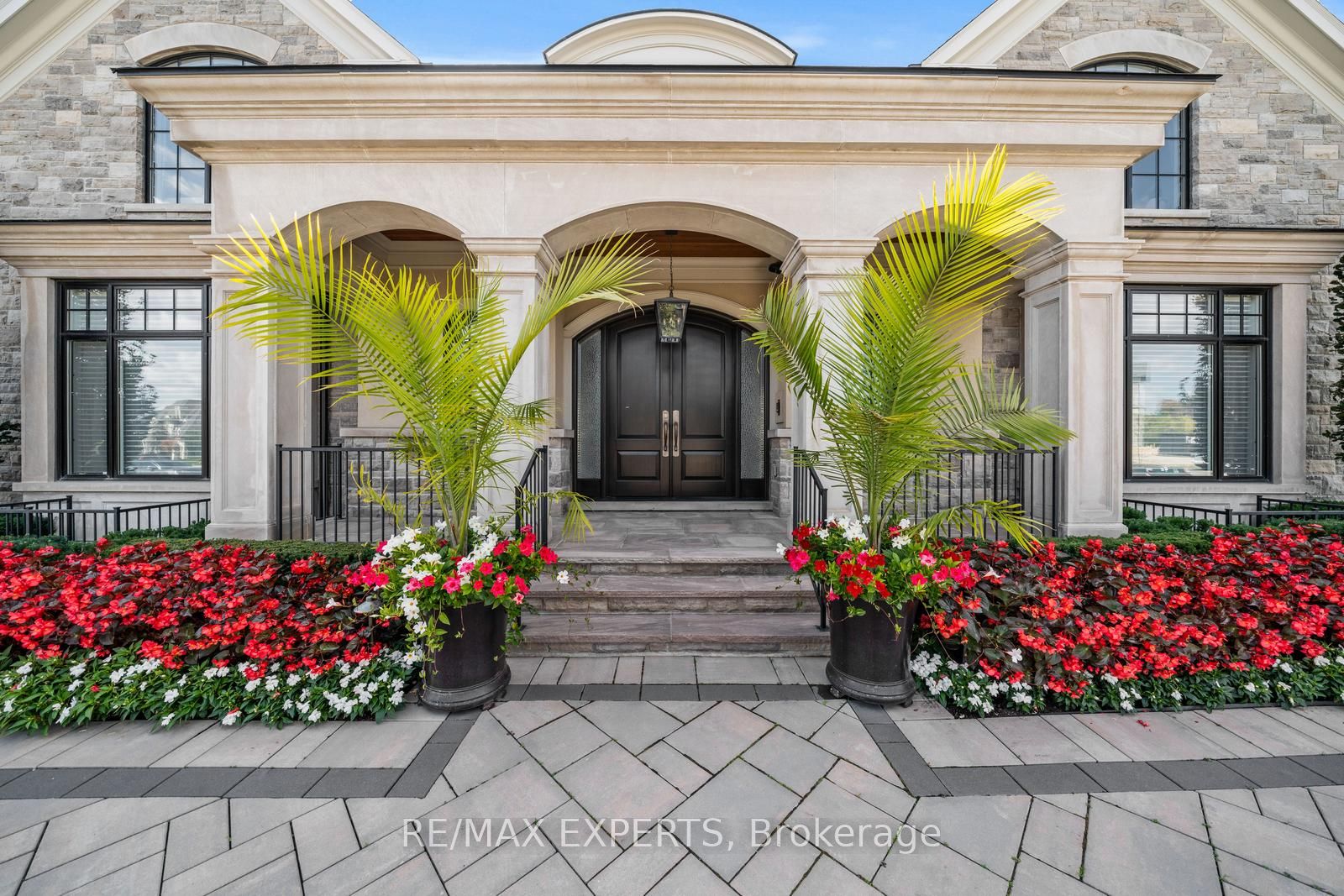 205 Northern Pines Boulevard