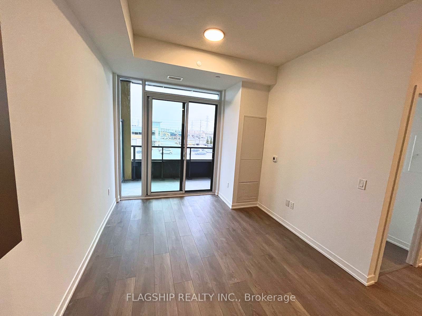 4878 Powers Common 329