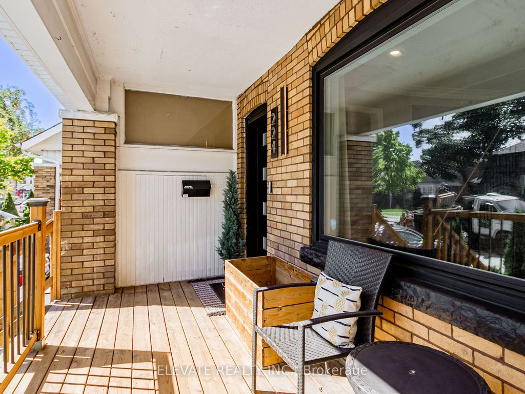 Photo of 224 Westwood Avenue, Toronto, ON M4J 2H4 (MLS # E12434103)