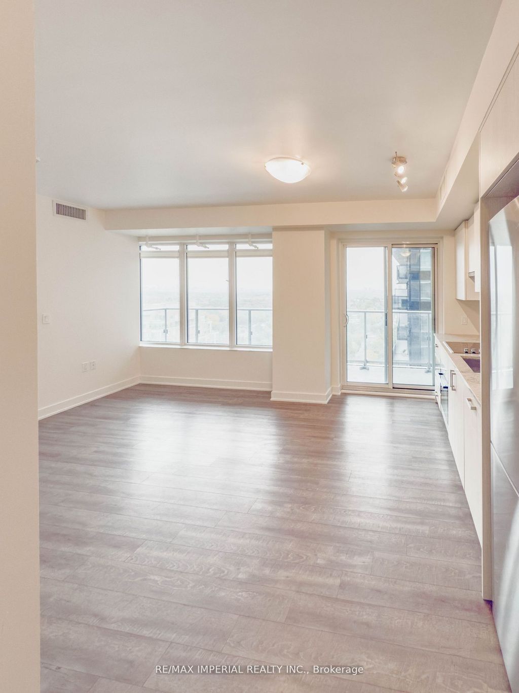 Photo of 99 Broadway Avenue #2203 Nt, Toronto, ON M4P 0E3 (MLS # C12525572)