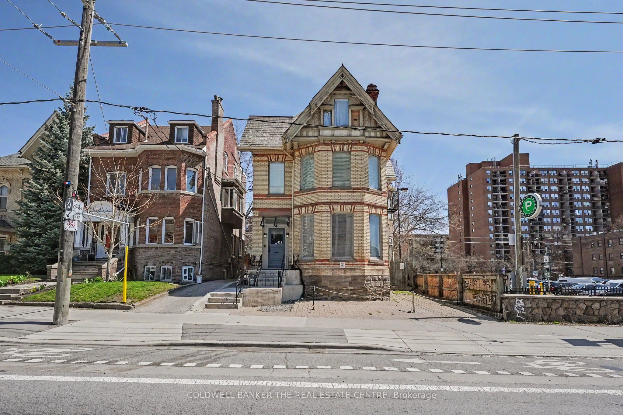 413 Sherbourne Street E 3+