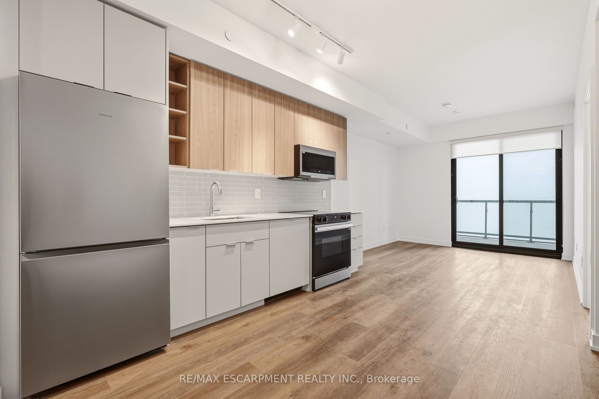 2075 Lakeshore Road 1106