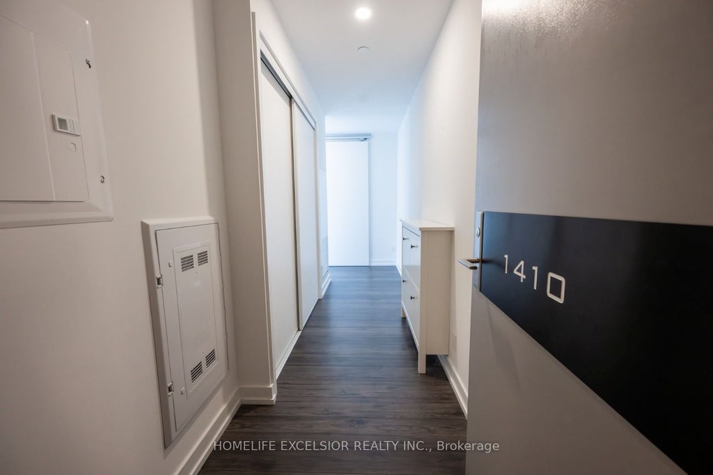 Photo of 33 Helendale Avenue #1410, Toronto, ON M4R 0A4 (MLS # C14109578)