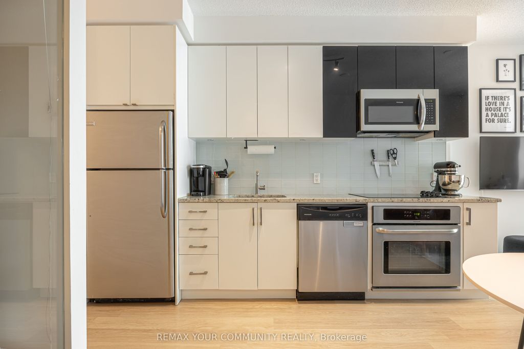 Photo of 98 Lillian Street #724, Toronto, ON M4P 2Y3 (MLS # C12989338)