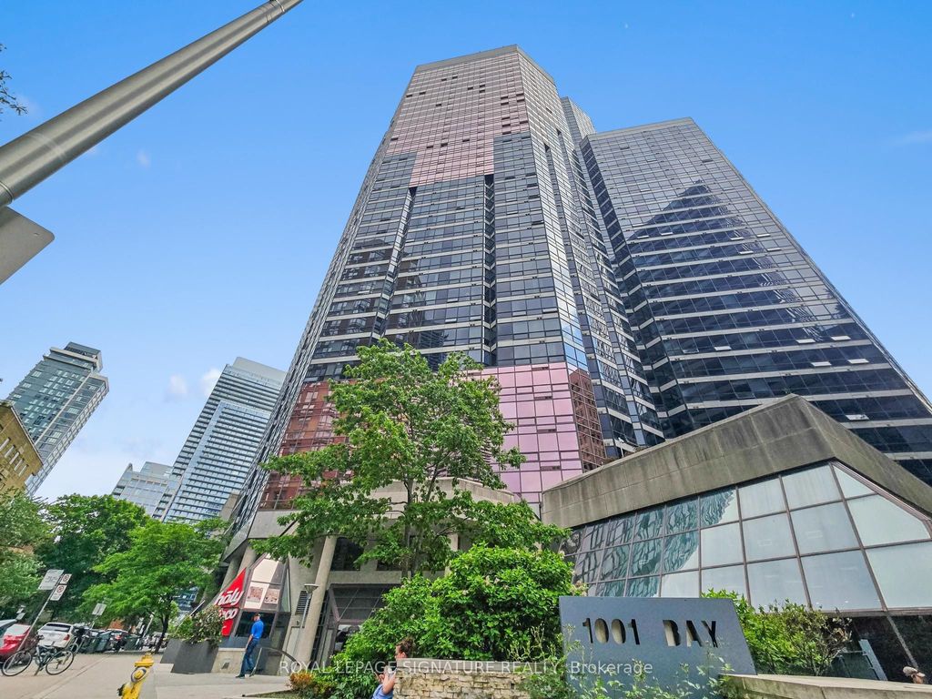 Photo of 1001 Bay Street #403, Toronto, ON M5S 3A6 (MLS # C12439445)
