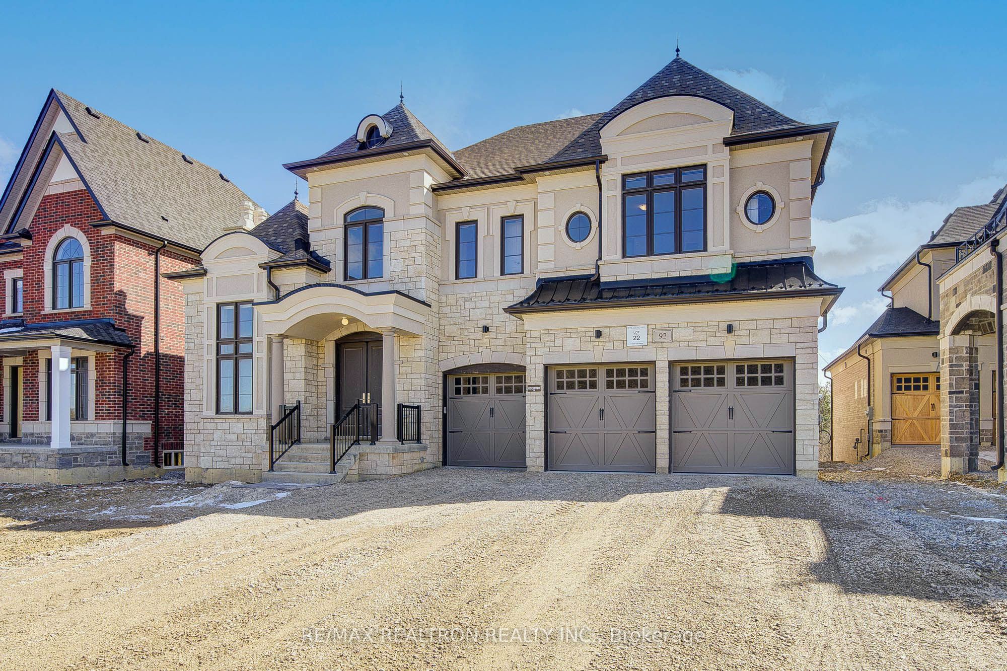 92 Sunny Acre Crescent