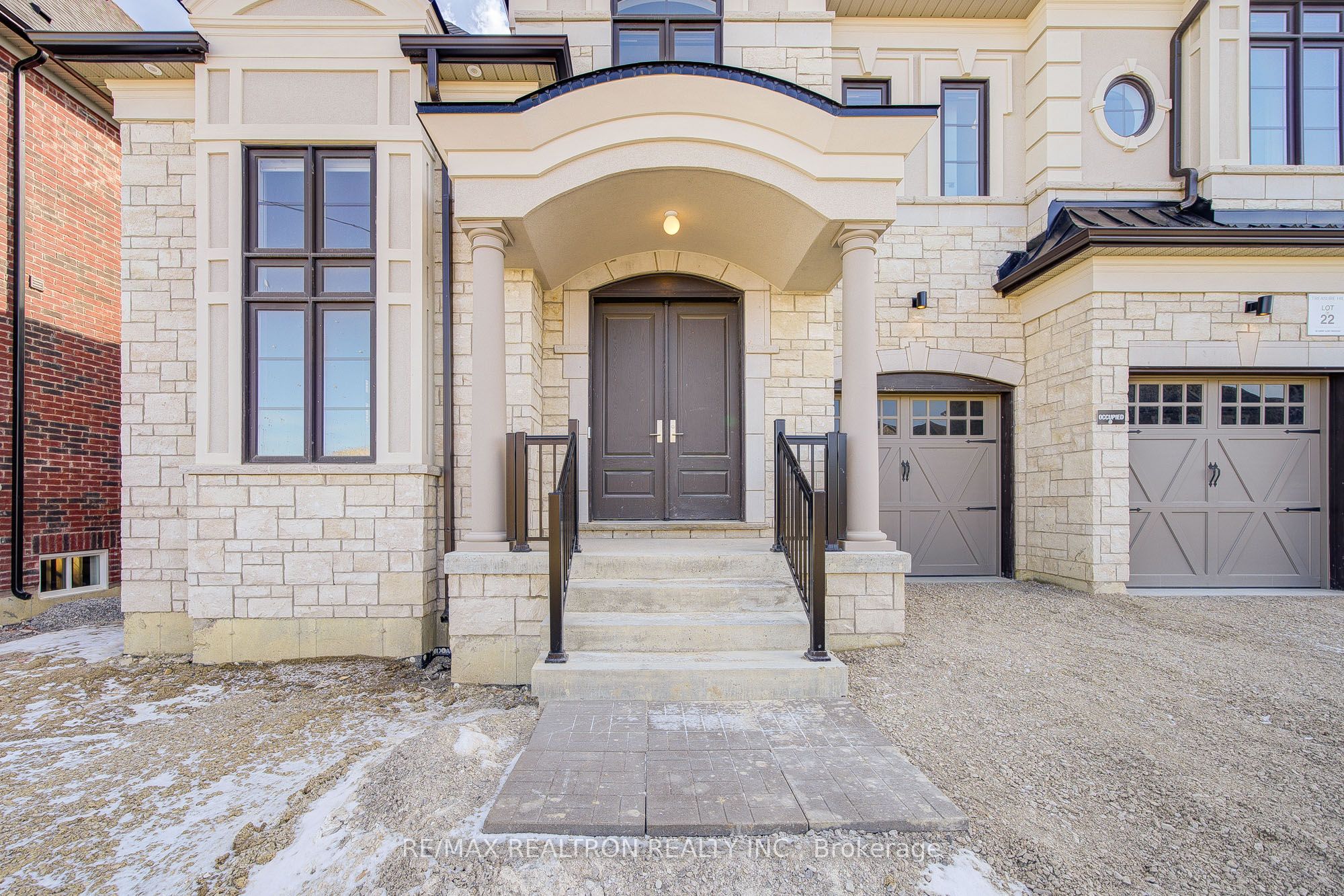 92 Sunny Acre Crescent