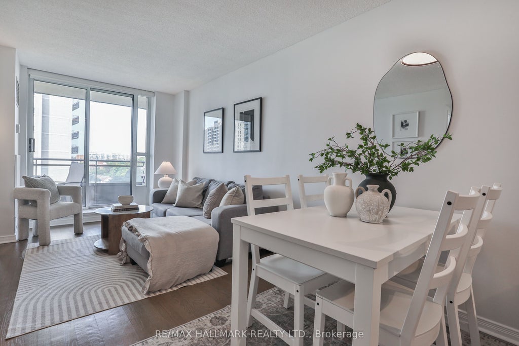 Photo of 245 Davisville Avenue #716, Toronto, ON M4S 3H4 (MLS # C13758352)