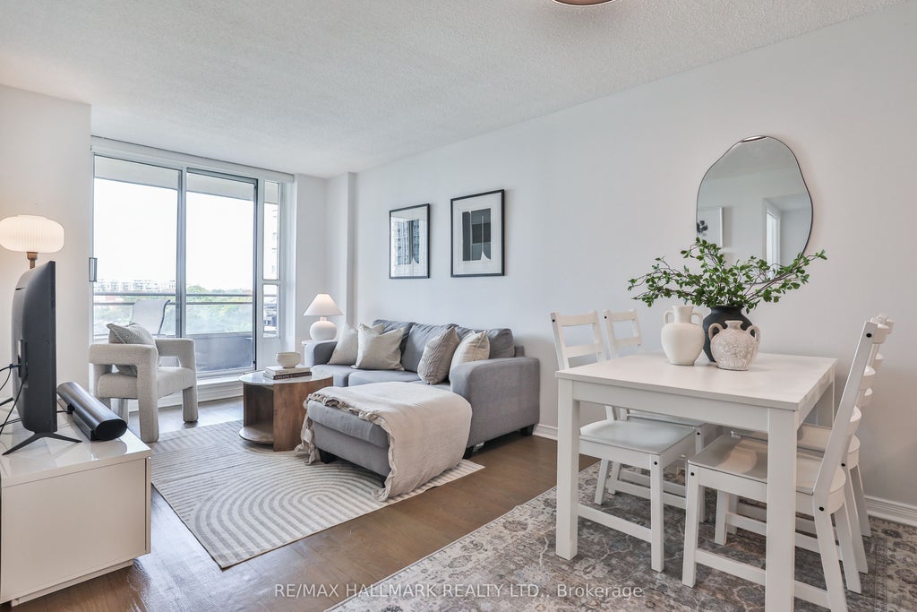 Photo of 245 Davisville Avenue #716, Toronto, ON M4S 3H4 (MLS # C13758352)