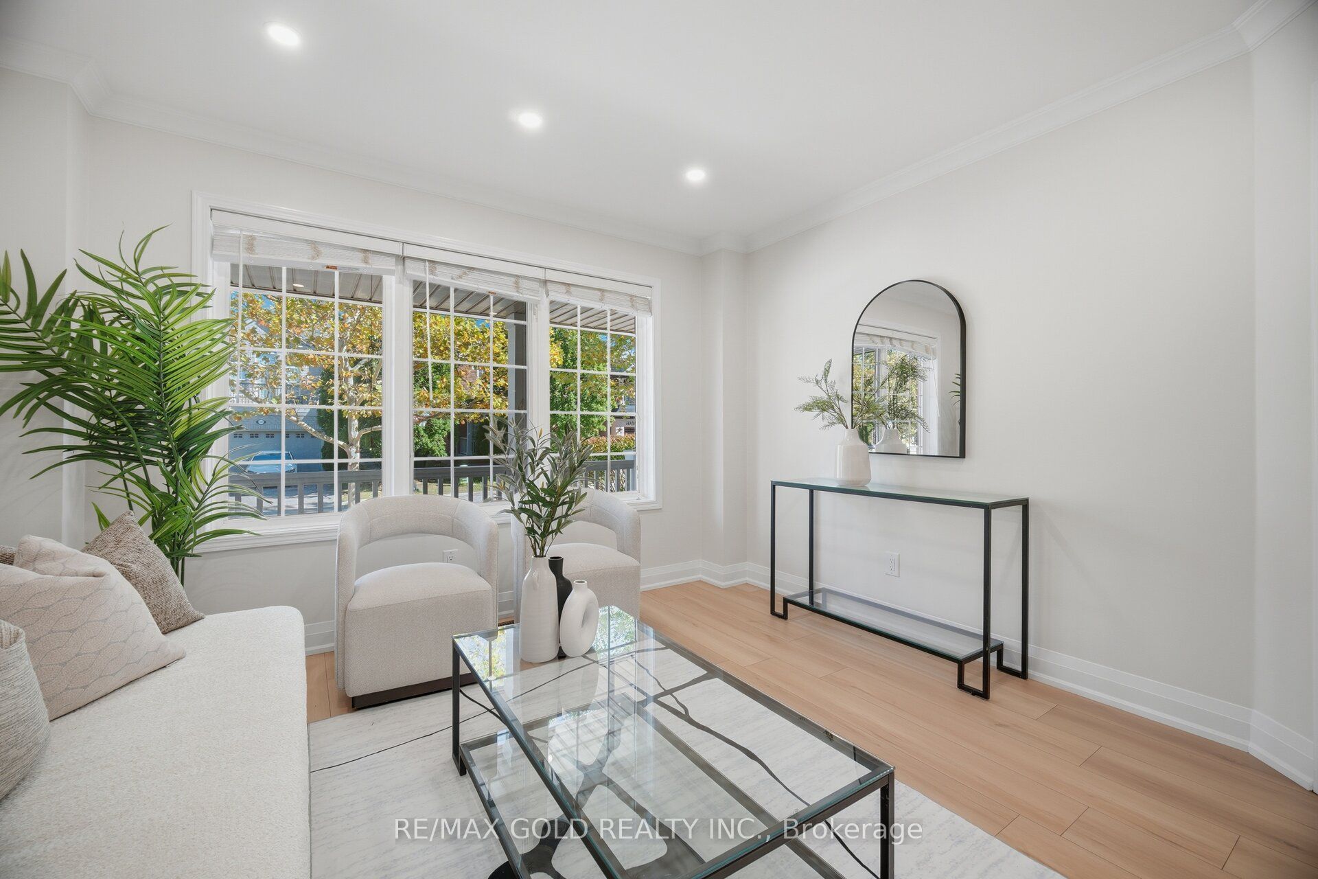 5566 Broadpath Gate