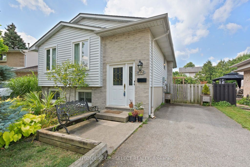 Photo of 72 Blanchard Crescent, London North, ON N6G 4E4 (MLS # X12734440)