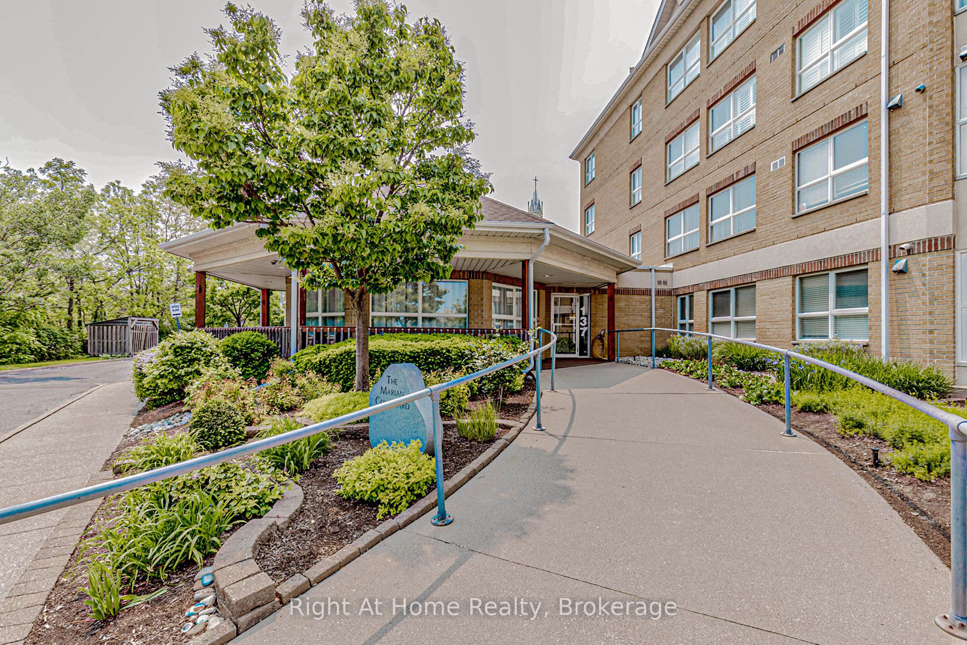 137 Martin Street 106