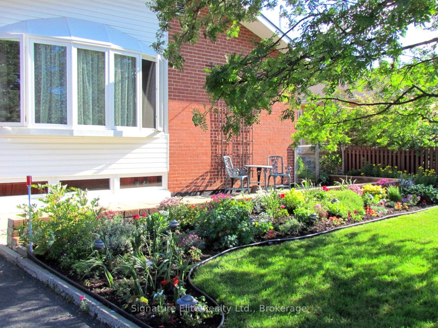 14 Rockport Crescent