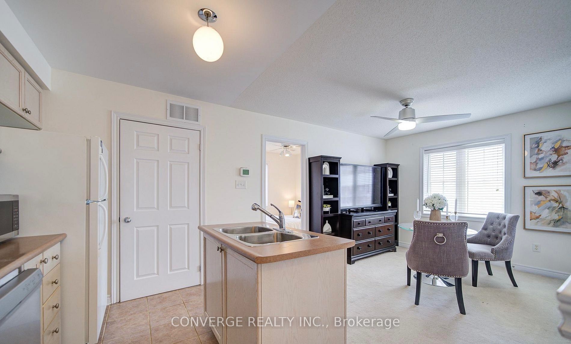 29 Cardrew Street Coach House