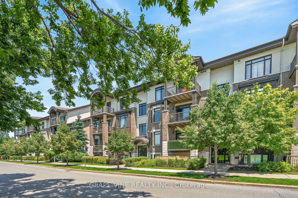 Photo of 705 Beauparc Private #306, Cyrville - Carson Grove - Pineview, ON K1J 0B6 (MLS # X13550070)