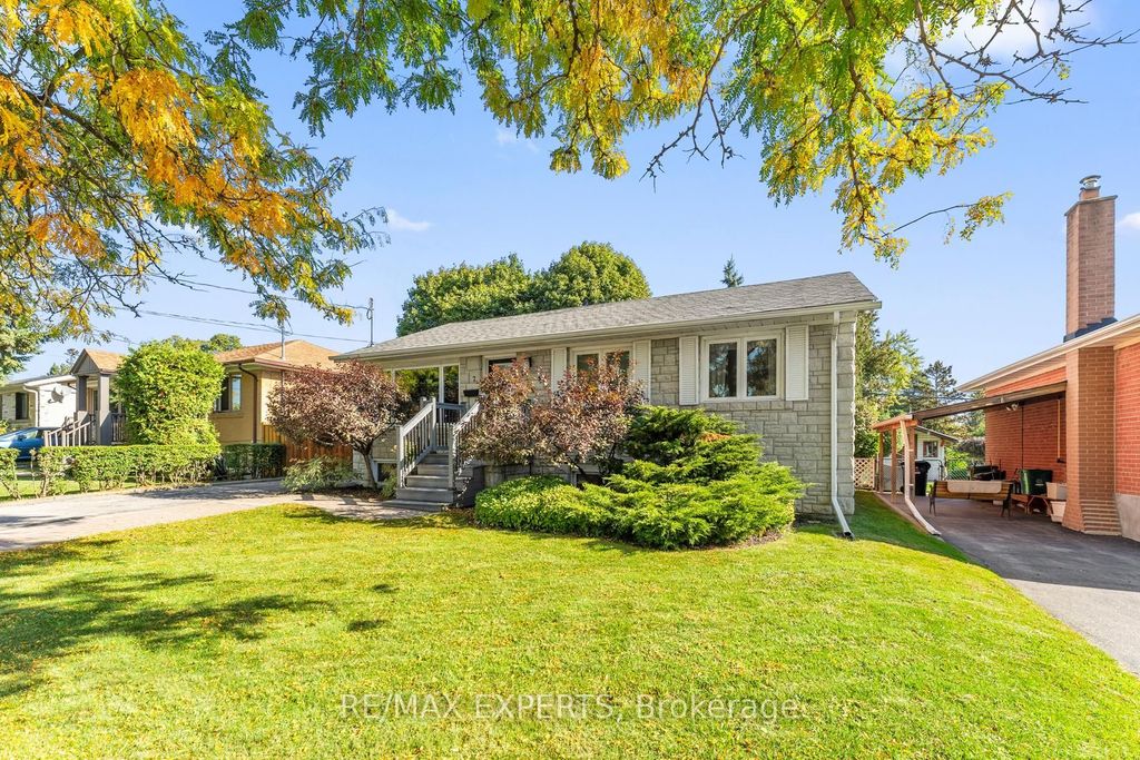 Photo of 7 Mcmanus Road, Toronto, ON M9P 2J9 (MLS # W12451450)