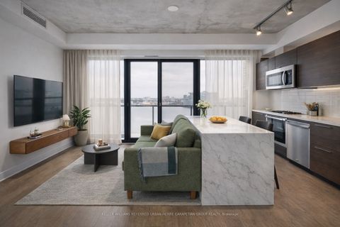 11 Charlotte Street 2004 Toronto ON M5V 0M6