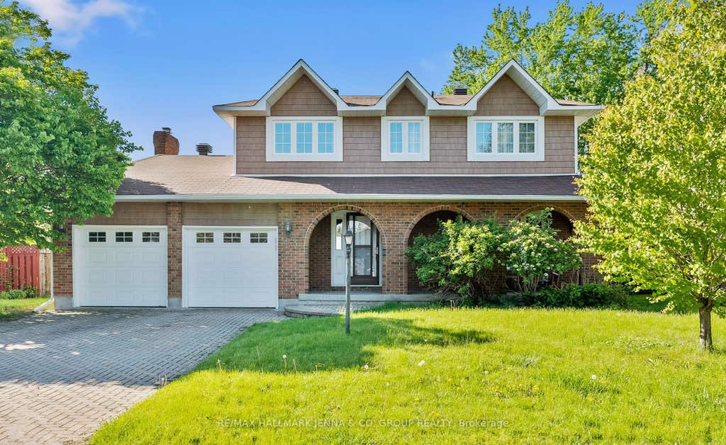 Photo of 43 Elke Drive, Barrhaven, ON K2J 2B9 (MLS # X13203084)