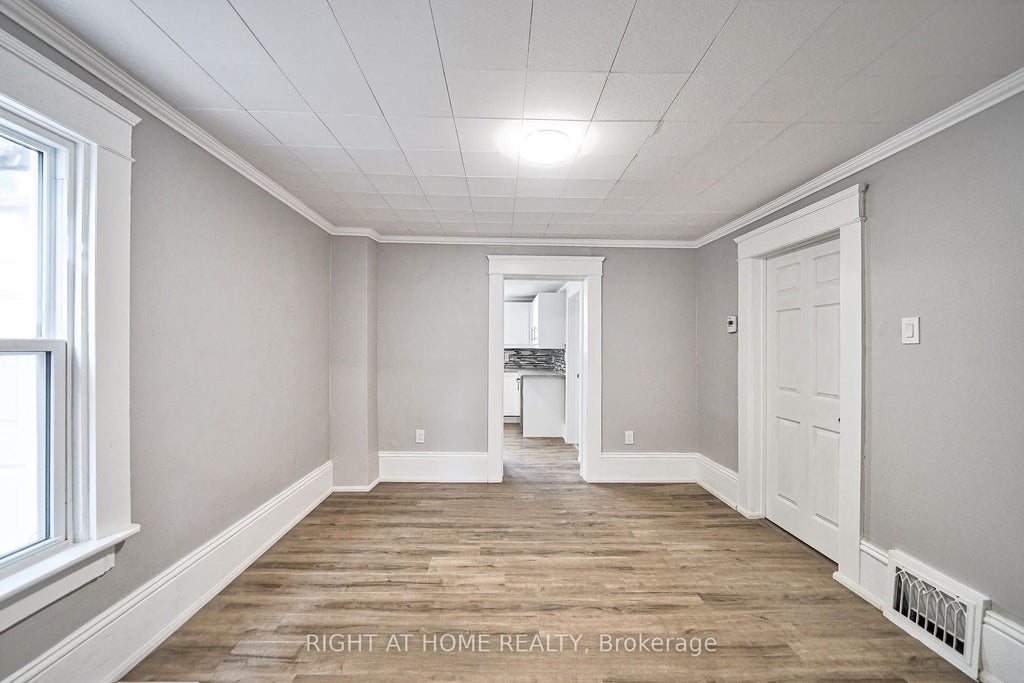 Photo of 15 Asher Street, Welland, ON L3B 4H9 (MLS # X13886652)