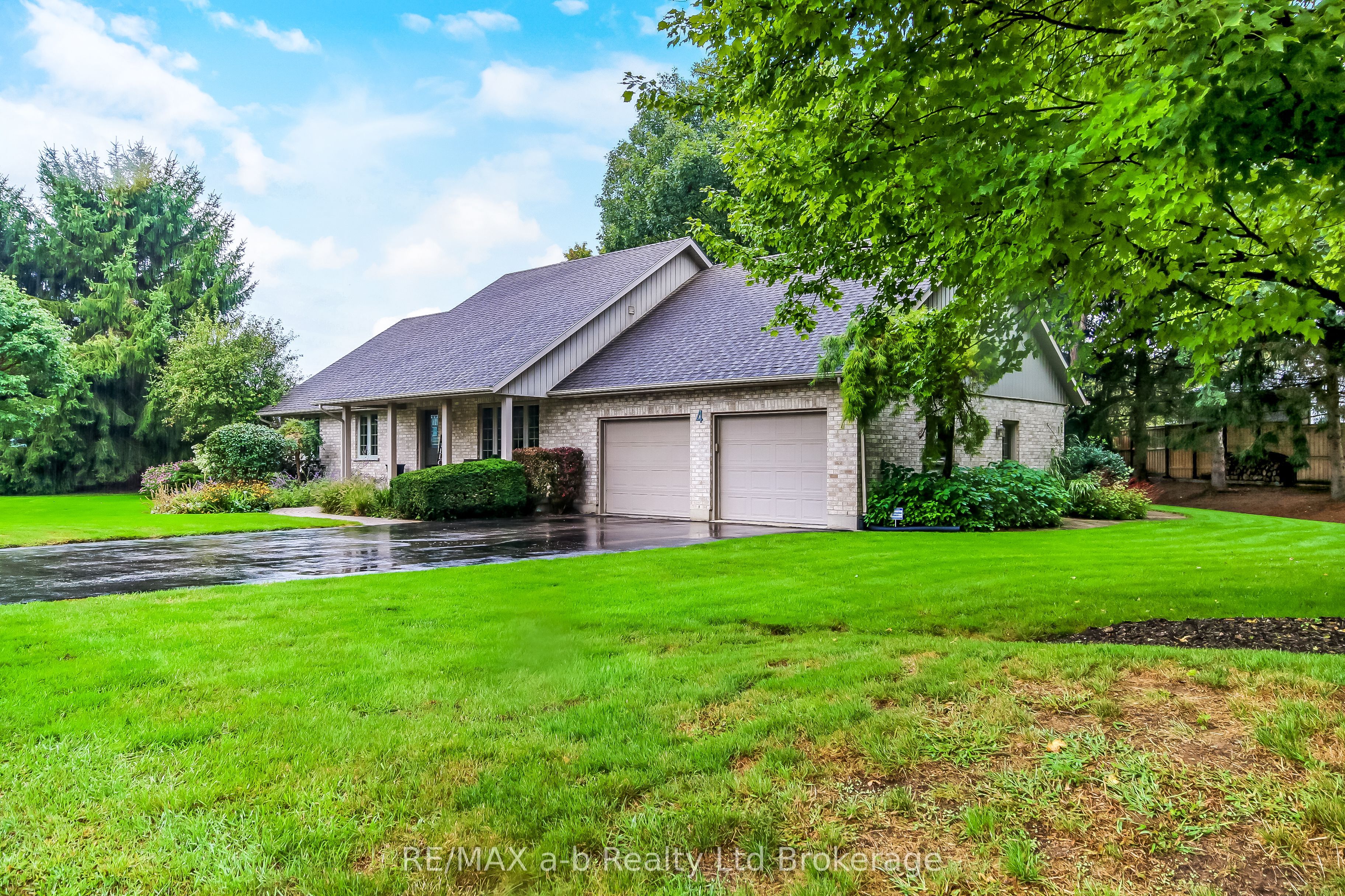 4 Otterview Drive