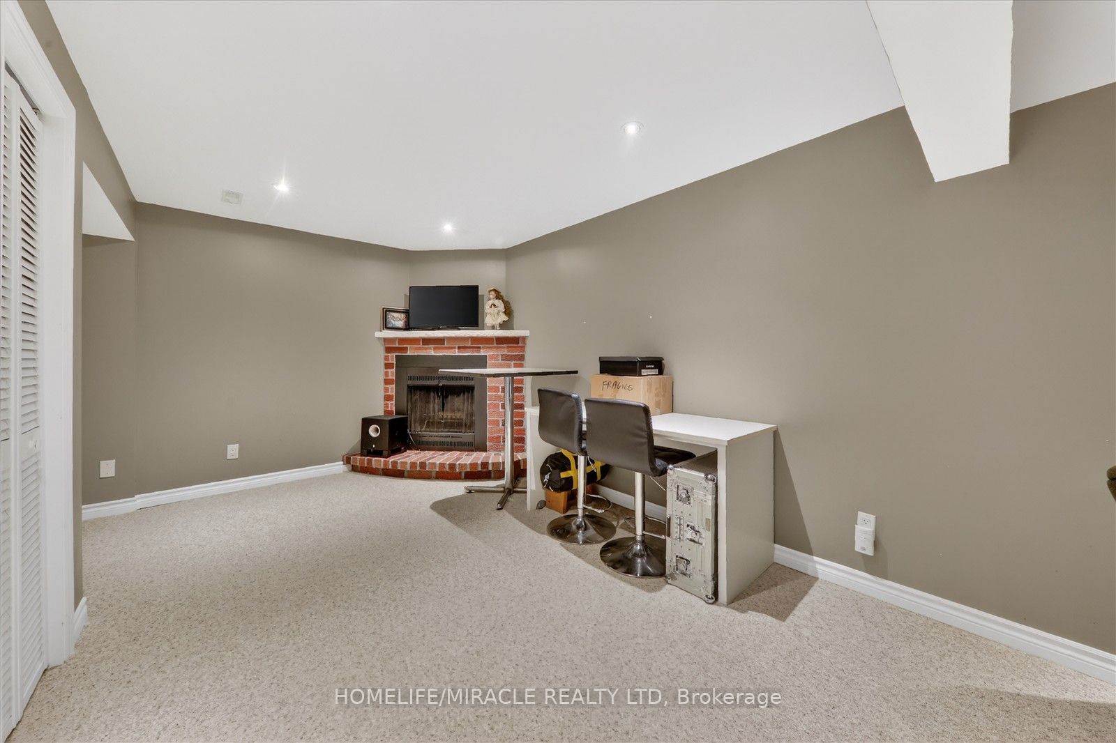 113 Fanshawe Drive