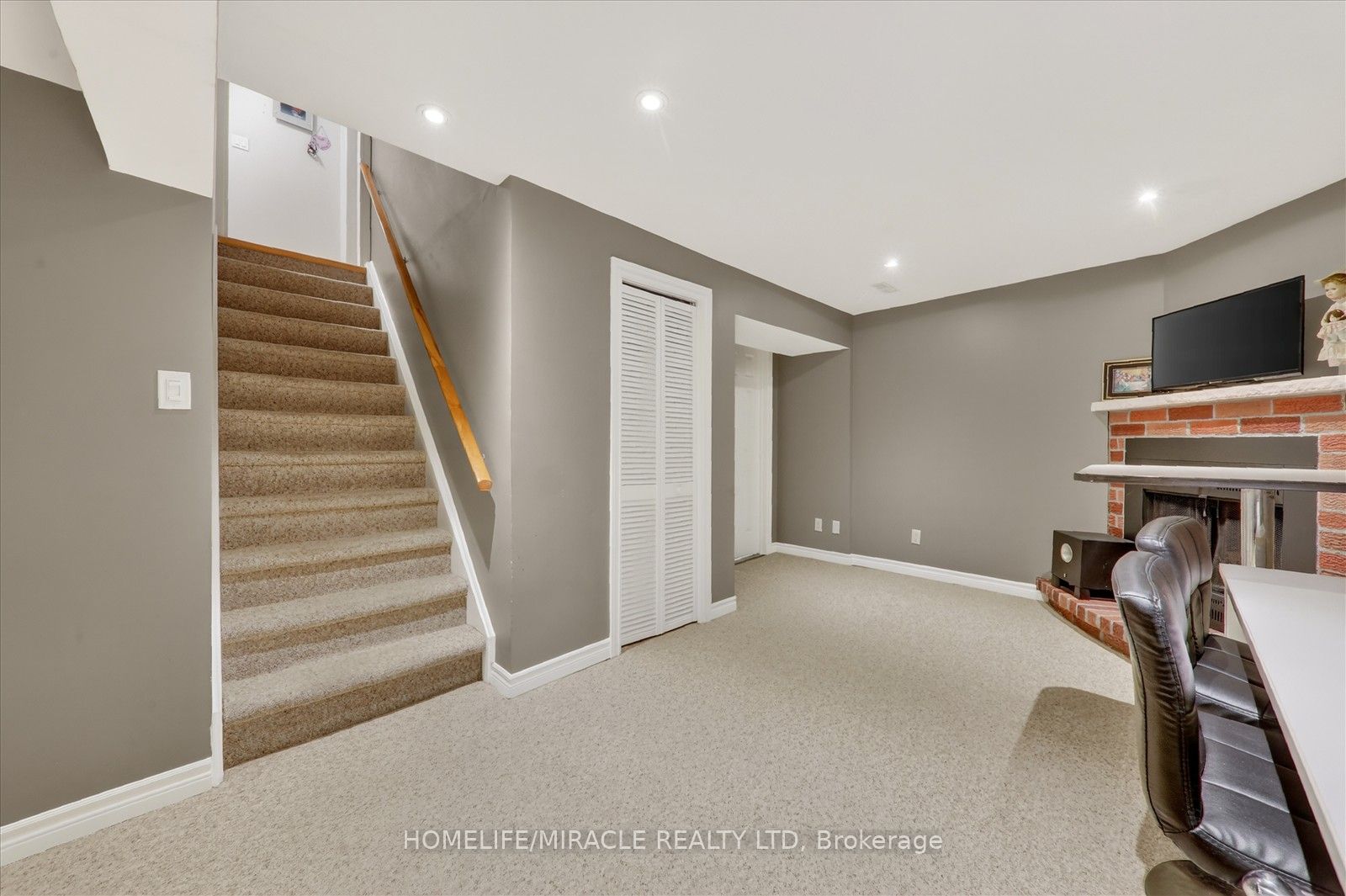 113 Fanshawe Drive
