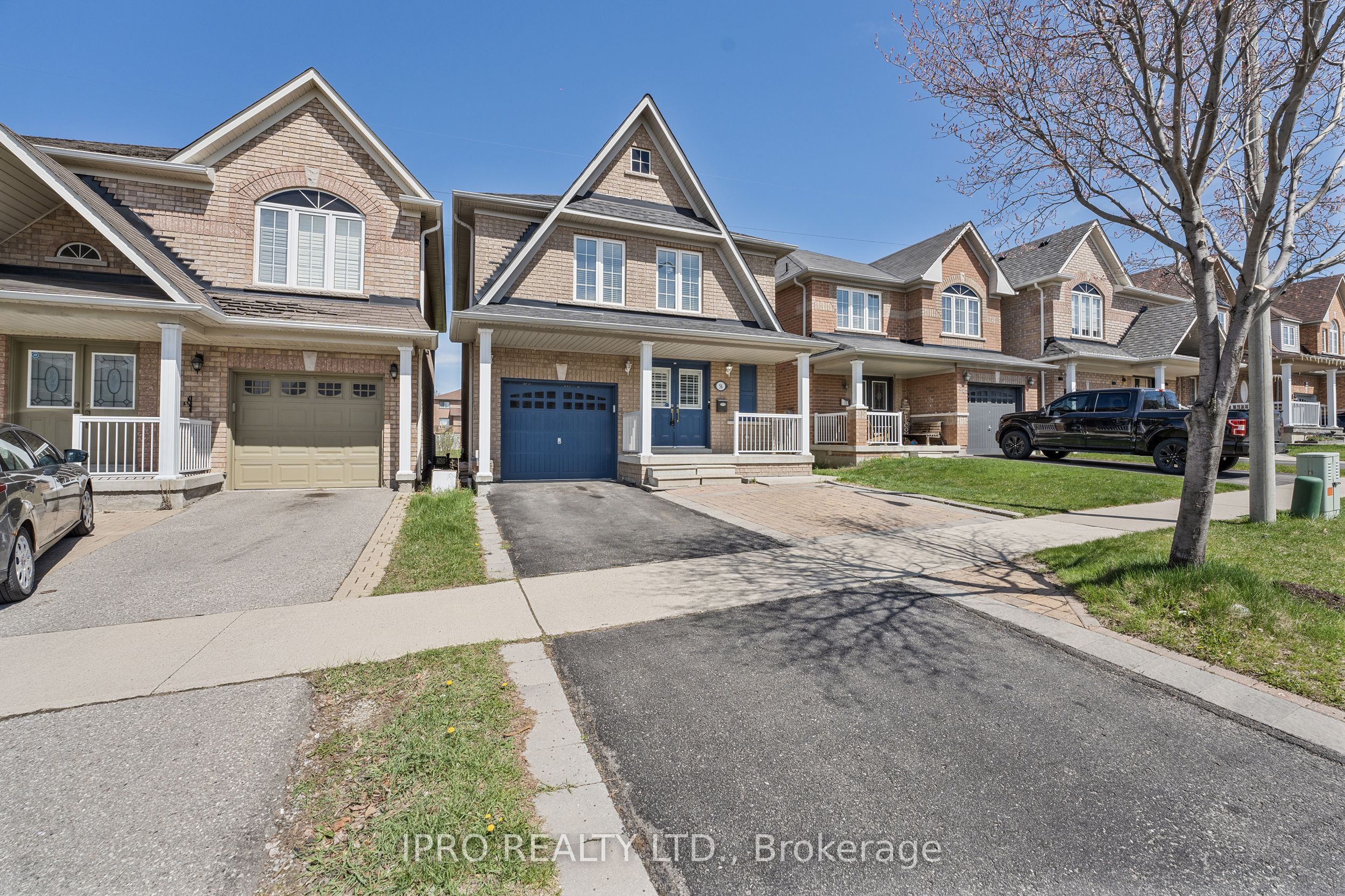 56 Oceanpearl Crescent