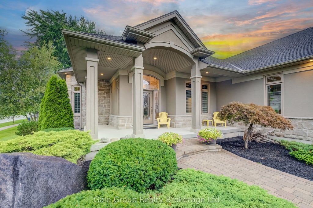 Photo of 612 Lakeview Drive, Woodstock, ON N4T 0A5 (MLS # X13720878)